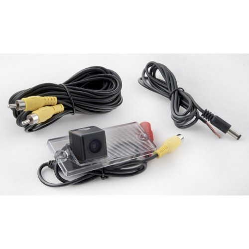 Камера заднього виду iDial CCD-142 KIA Sorento (BL) (02-09), Sportage (JE) (04-10) – iDial – Kia <br><br> Купити в SQaudio – Купуй вигідно – Доставка Новою Поштою – Оплата при отриманні – Технічна підтримка після покупки 